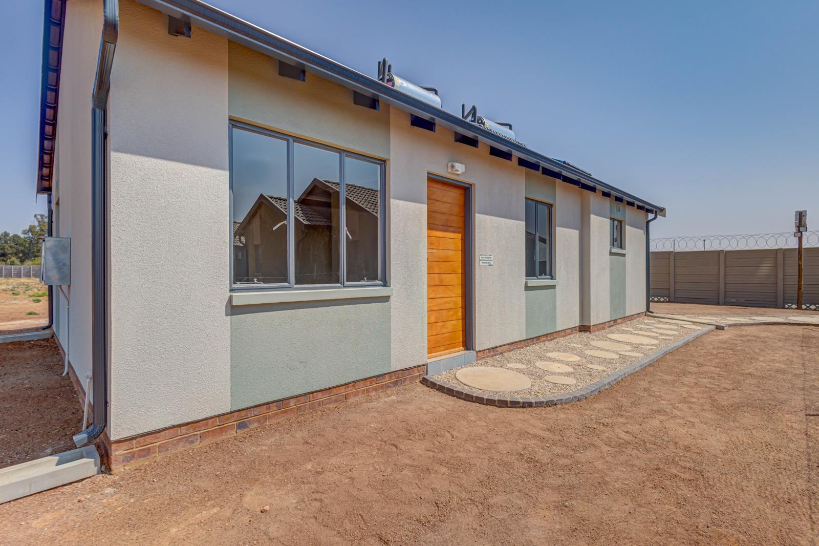 4 Bedroom House in Sky City