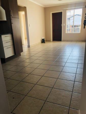 2 Bedroom Apartment in Die Hoewes