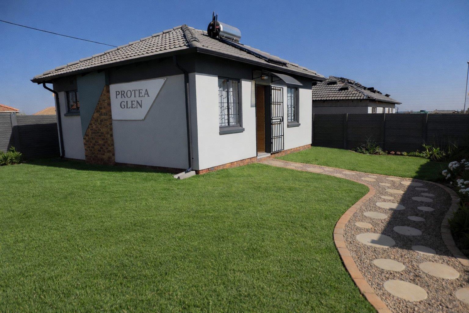 2 Bedroom House in Soweto Central