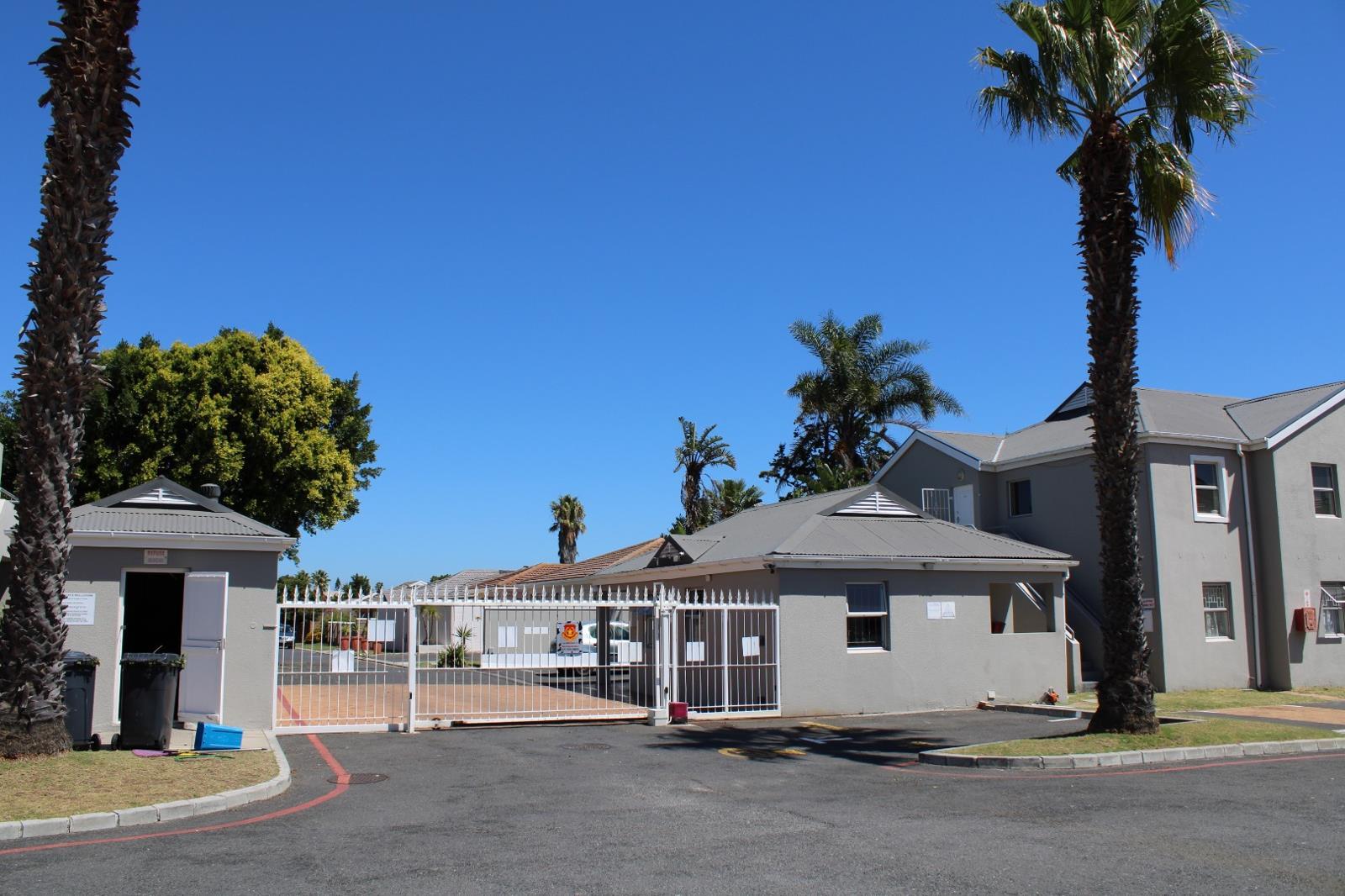 1 Bedroom Apartment in West Beach