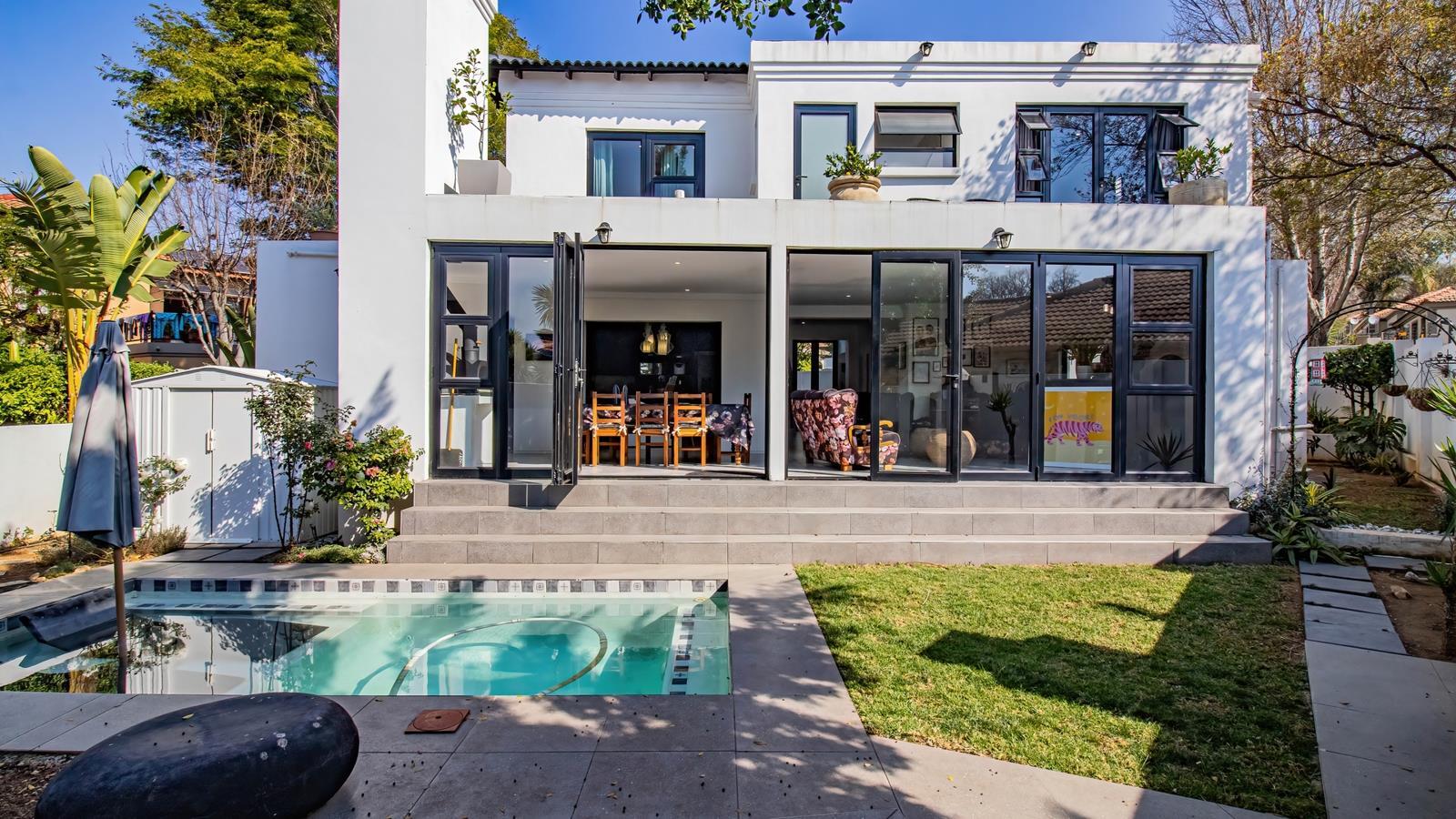 3 Bedroom Cluster in Featherbrooke Estate