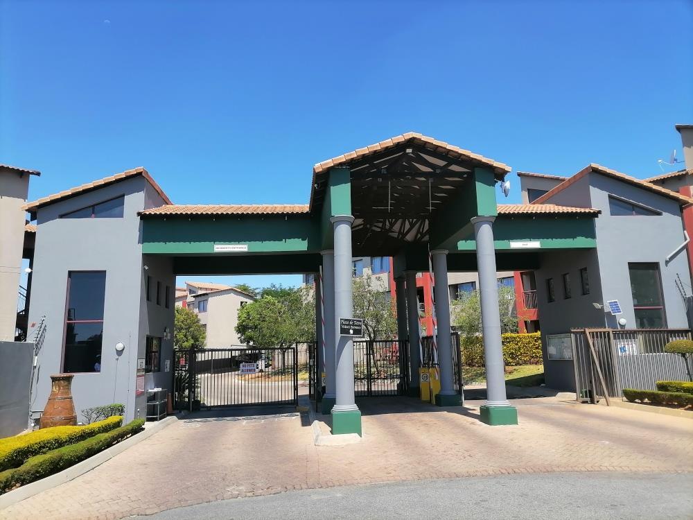 2 Bedroom Townhouse in Kimbult AH