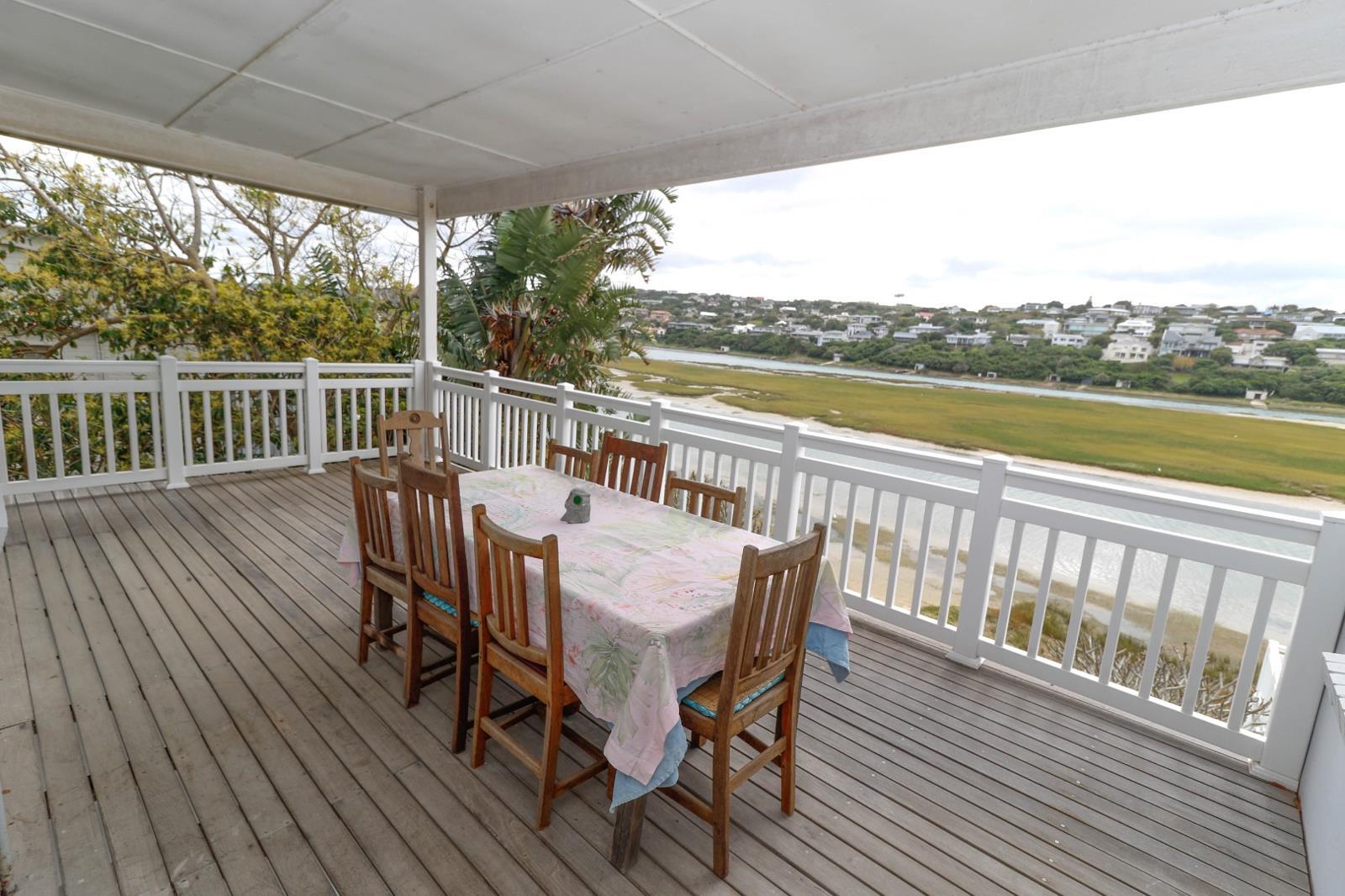 5 Bedroom House in Boesmansriviermond