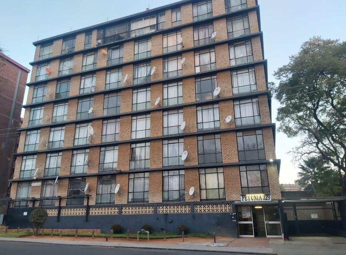 2 Bedroom Apartment in Sunnyside