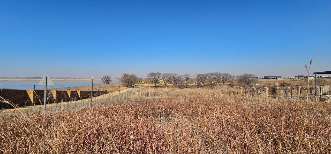 876 m² Land available in Bronkhorstbaai