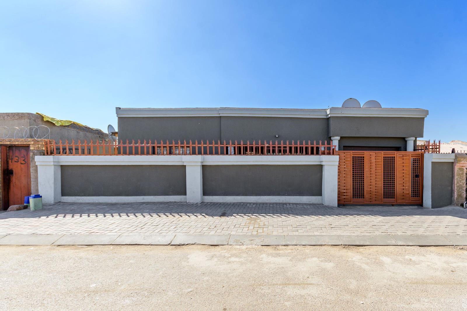 7 Bedroom House in Tembisa