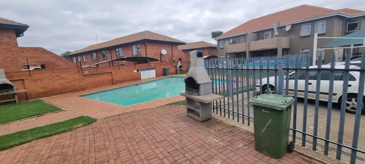 2 Bedroom Townhouse in Florentia