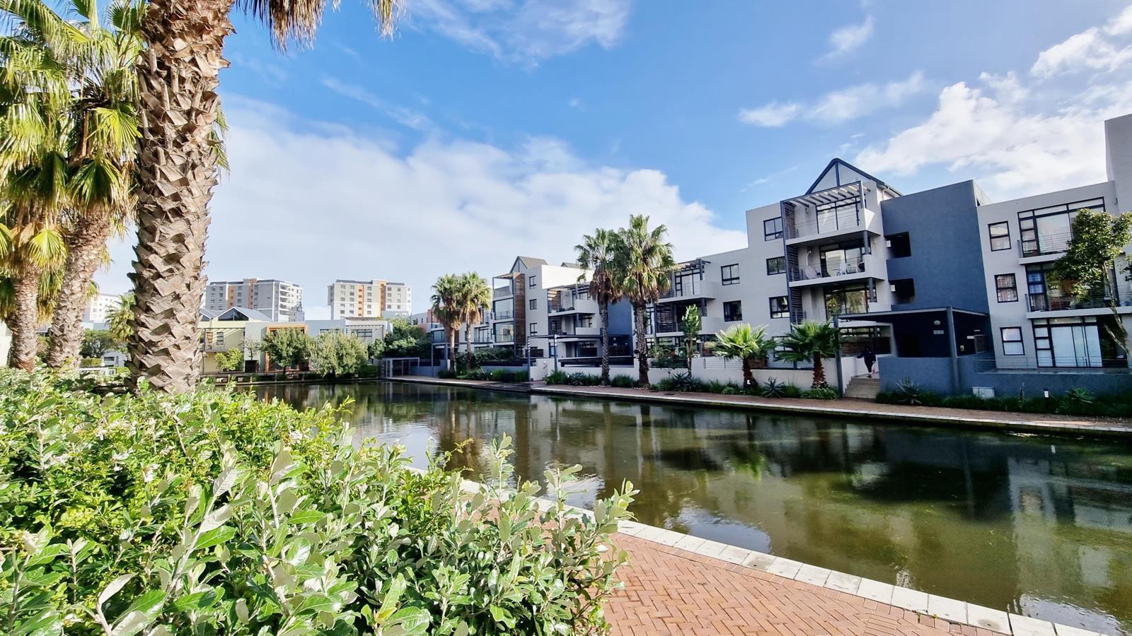 1 Bedroom Apartment in Century City