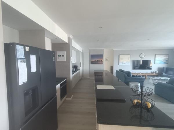 5 Bedroom House in Kleinbaai