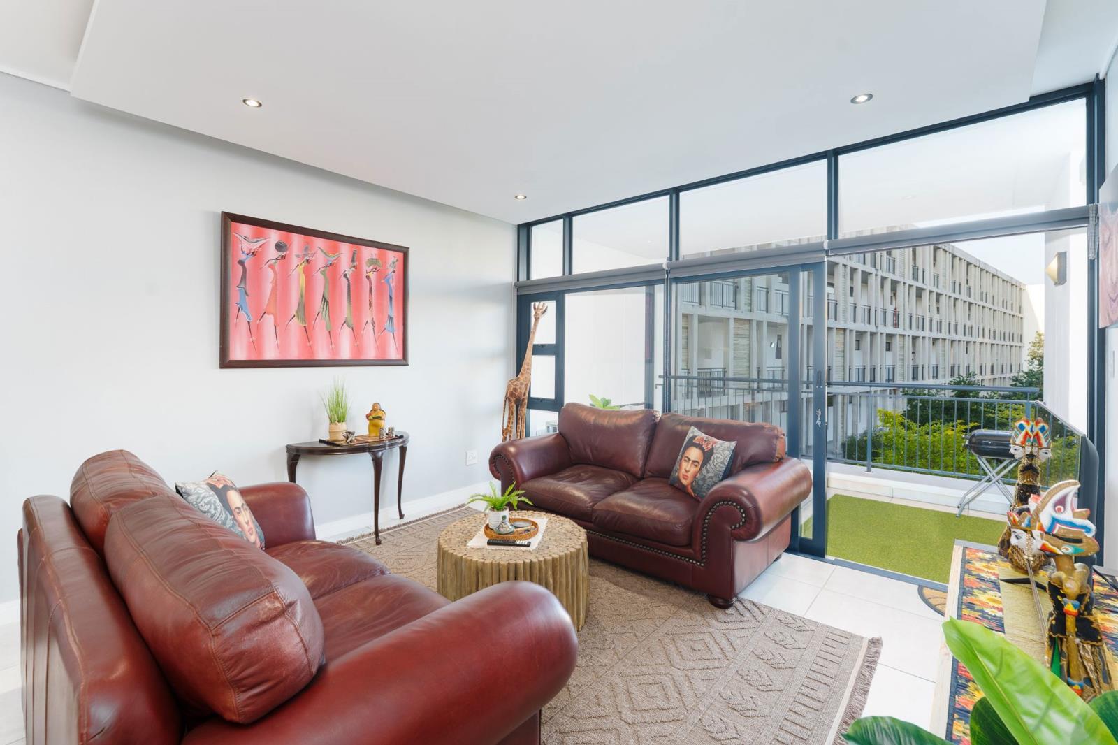 3 Bedroom Apartment in Paardevlei