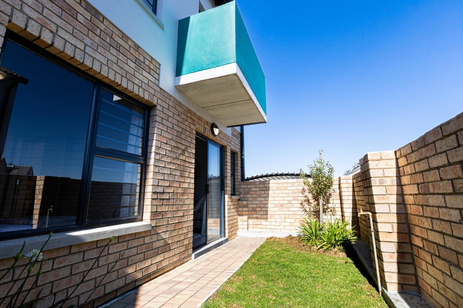 1 Bedroom Apartment in Eldoraigne