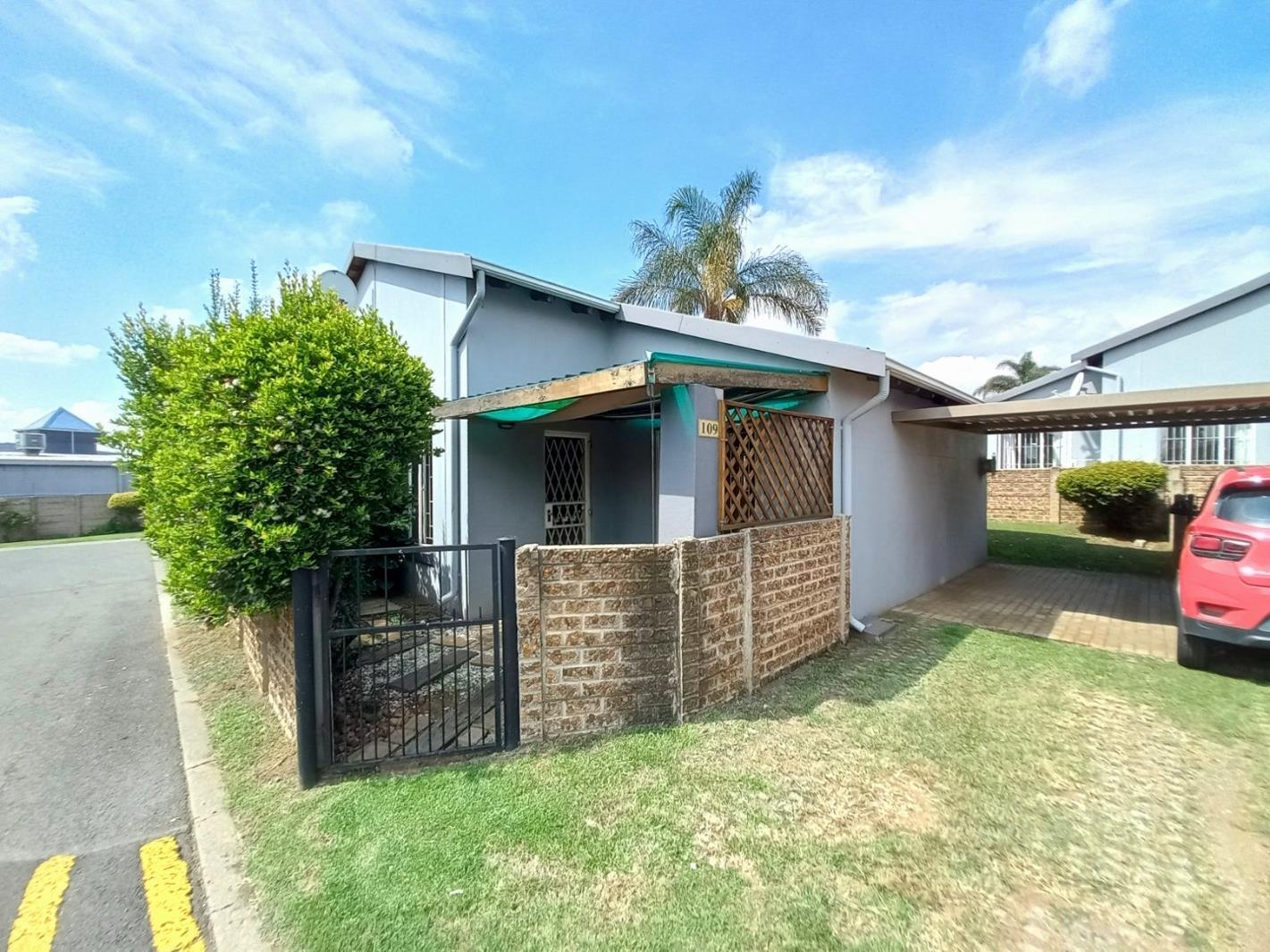 2 Bedroom Cluster in Edenglen