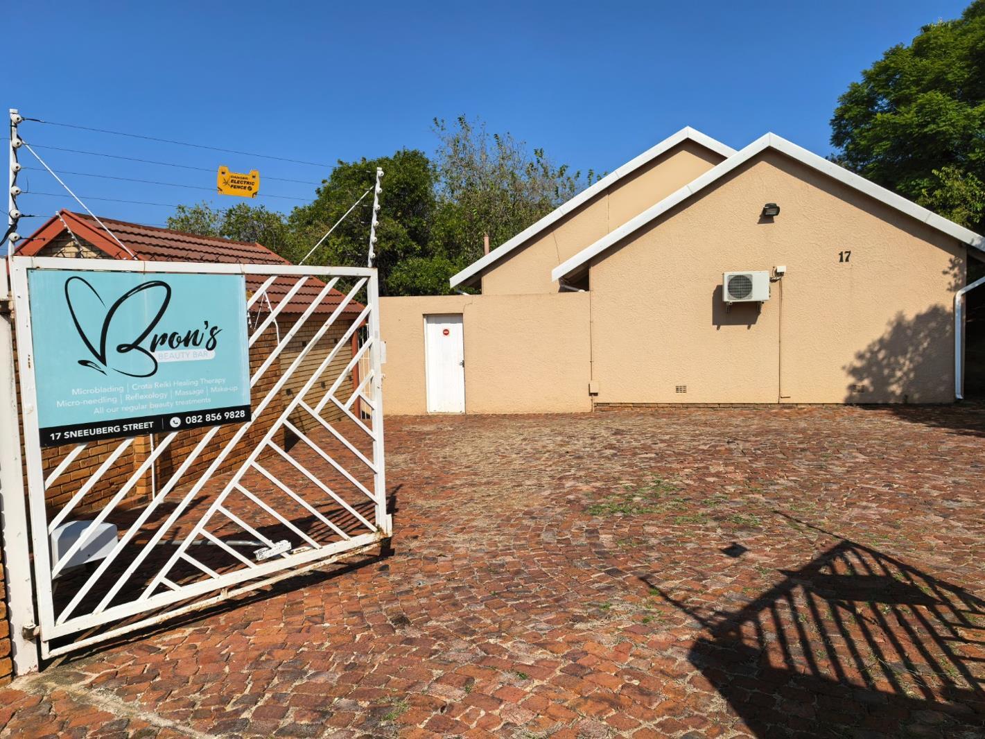 4 Bedroom House in Glenvista