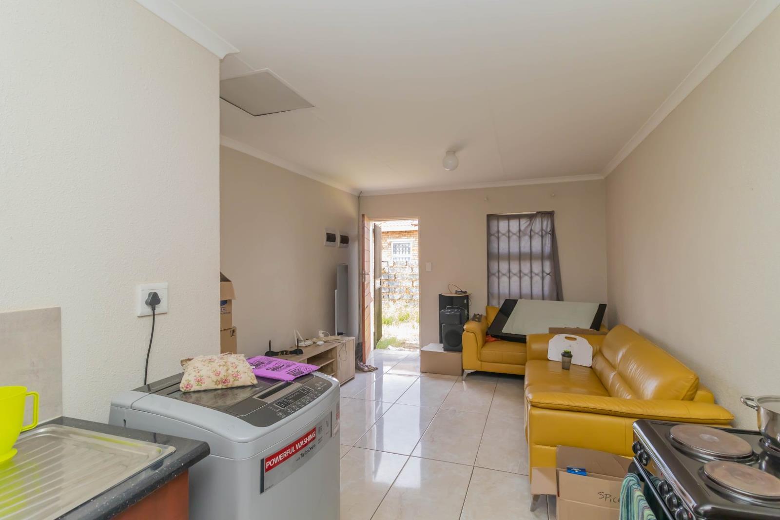 2 Bedroom House in Modderbee