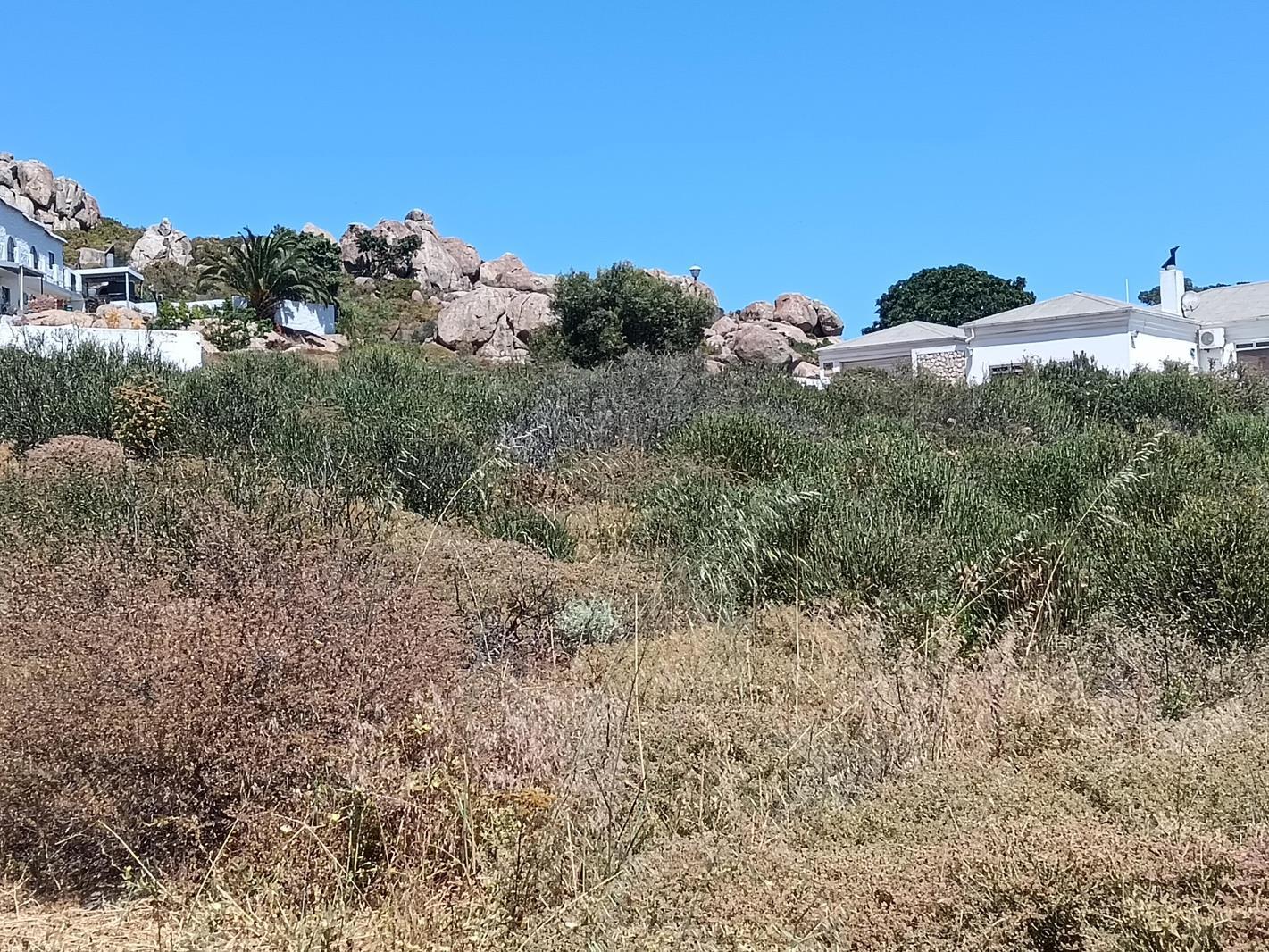 827 m² Land available in Britannica Heights