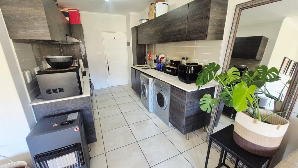 1 Bedroom Townhouse in Oakdene