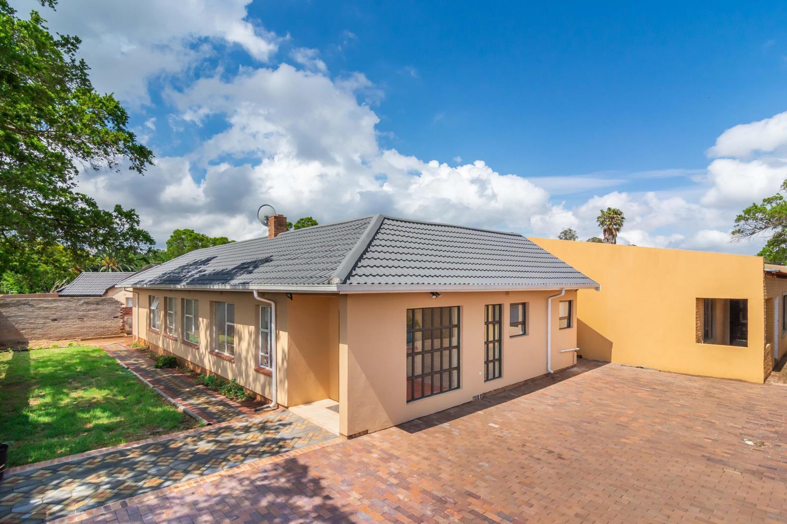 4 Bedroom House in Fleurhof