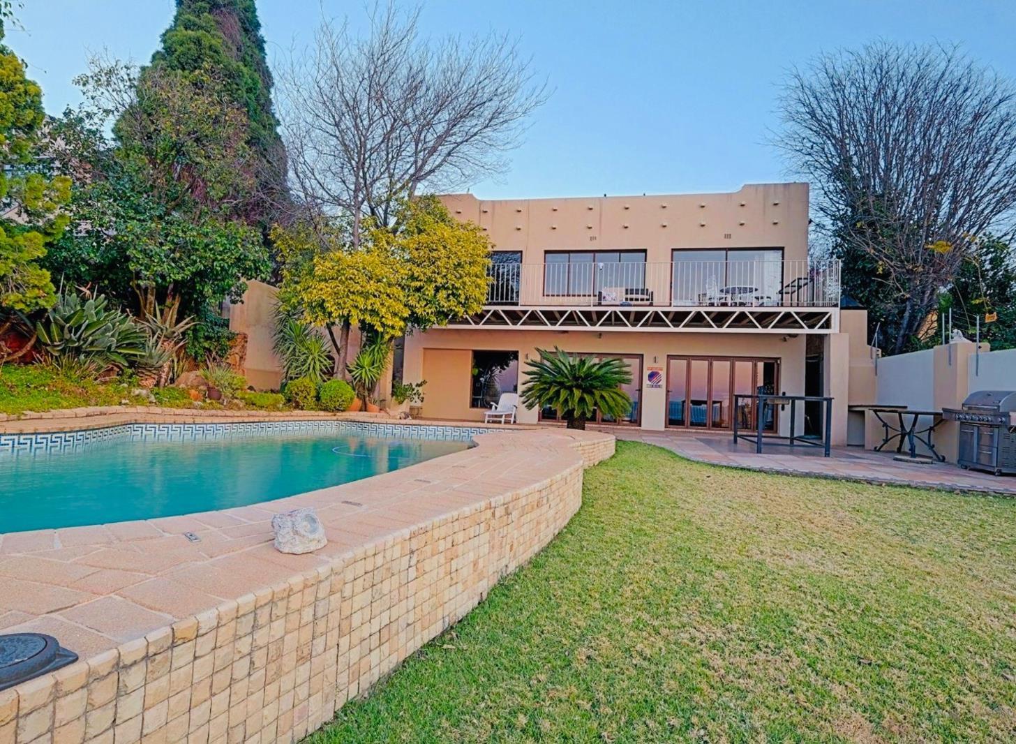 5 Bedroom House in Kensington