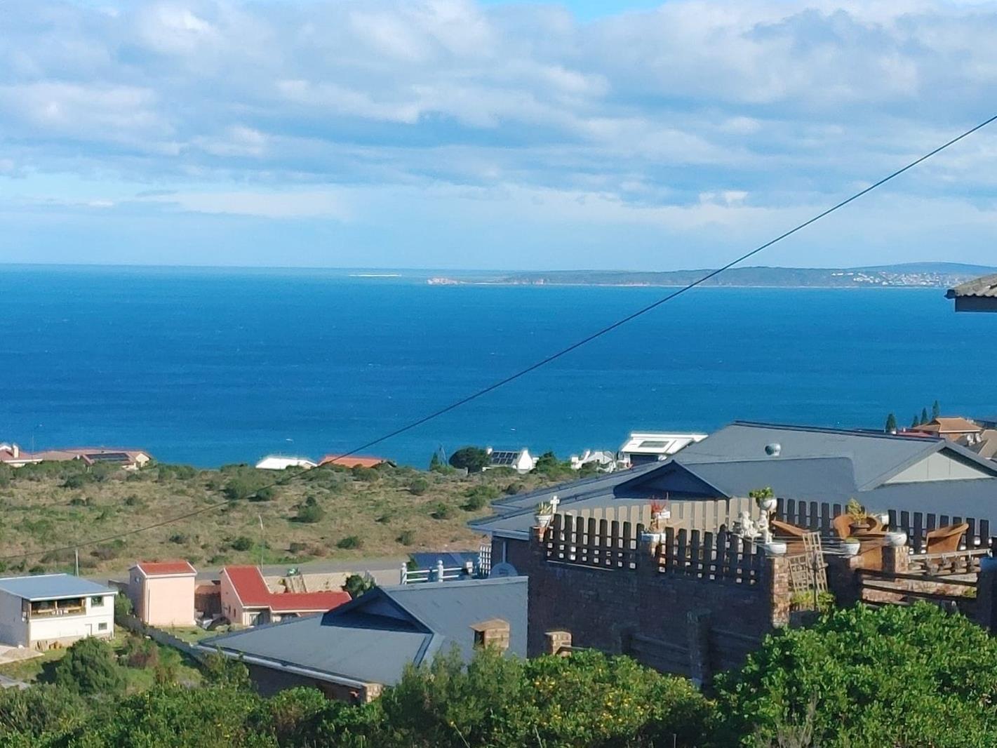 869 m² Land available in Dana Bay