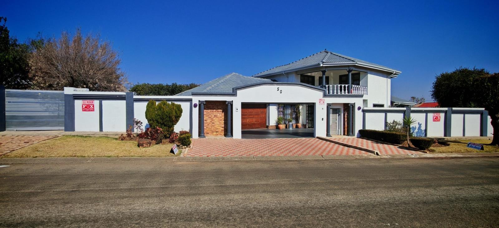 4 Bedroom House in Brackendowns