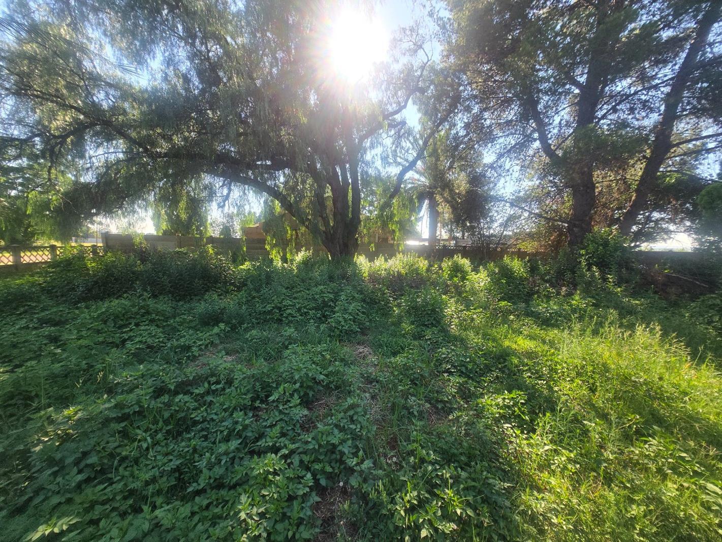 606 m² Land available in Henley on Klip