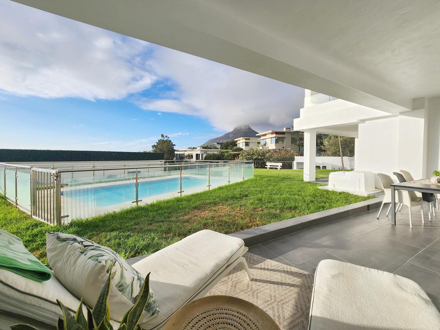 2 Bedroom Apartment in Camps Bay