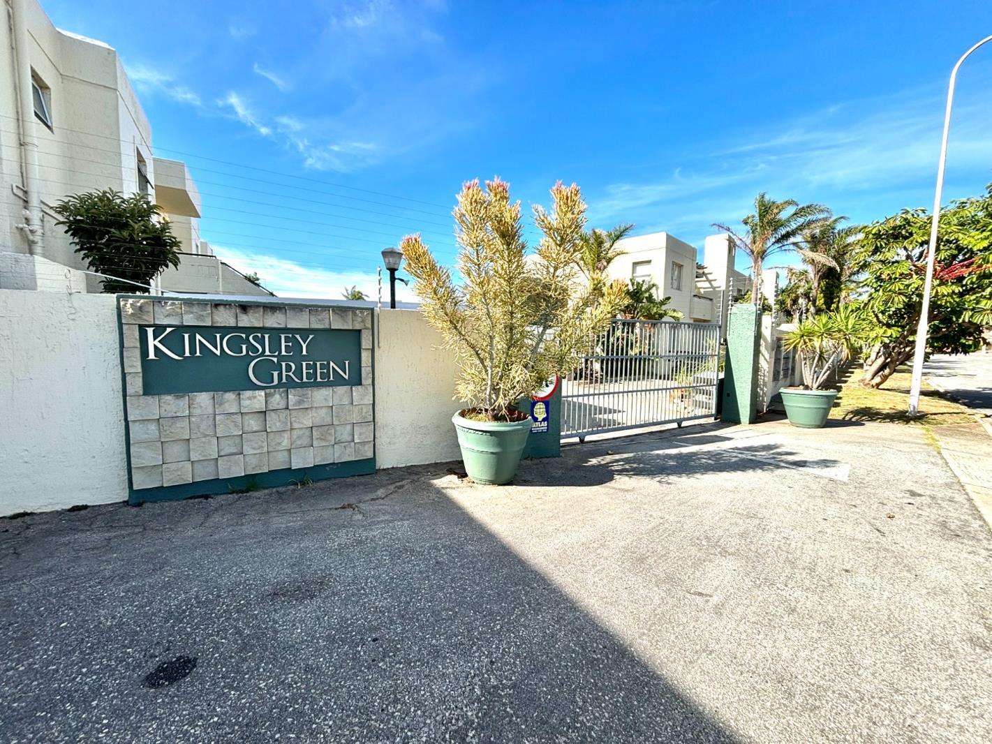 2 Bedroom Townhouse in South End