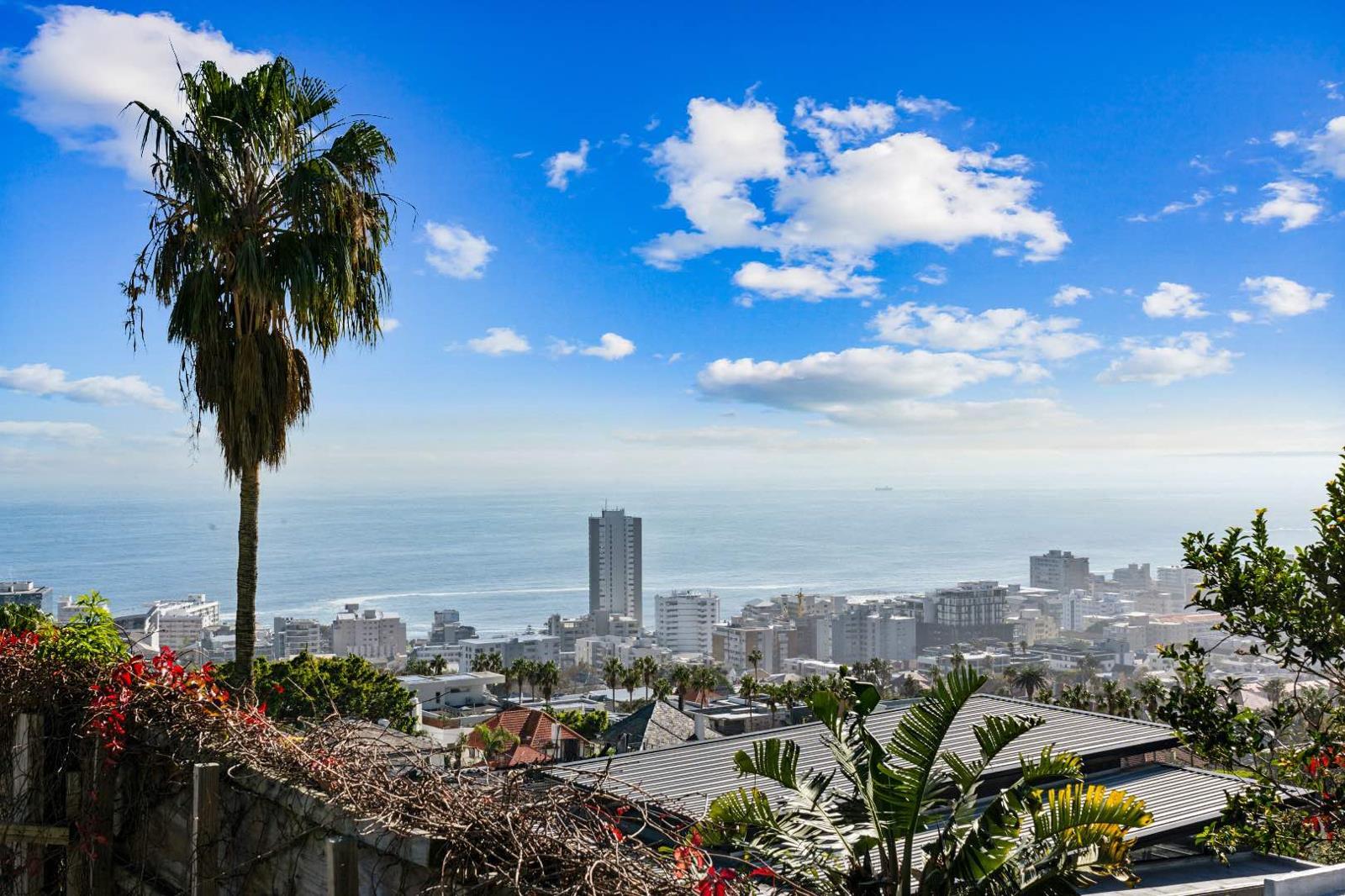 714 m² Land available in Fresnaye