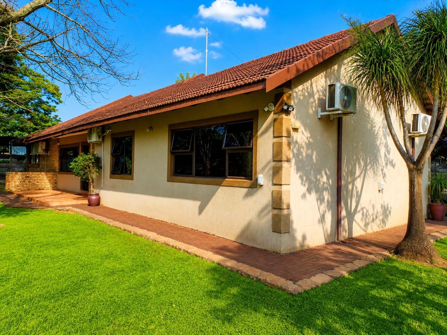 3 Bedroom House in Protea Park