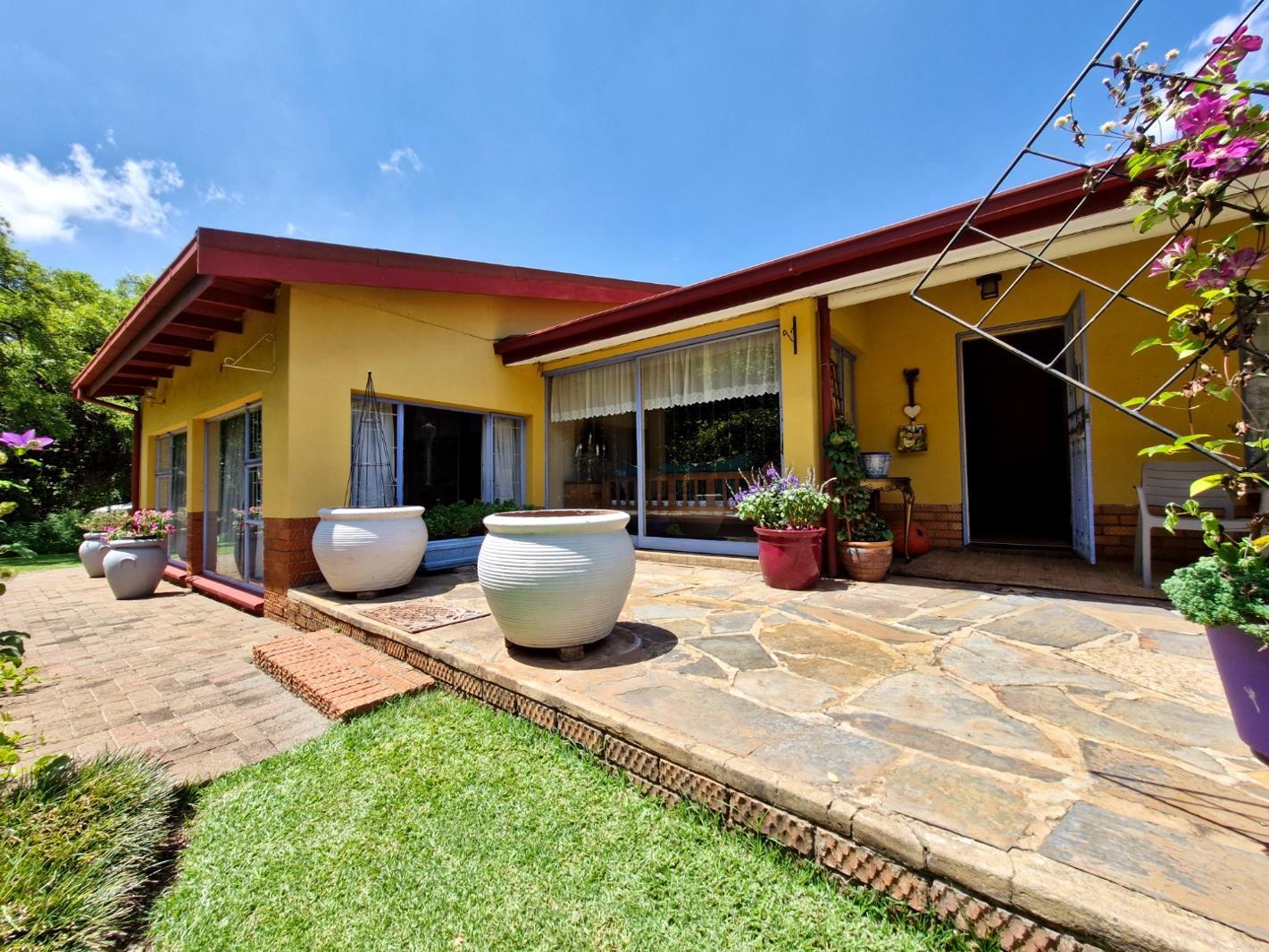 4 Bedroom House in Valhalla