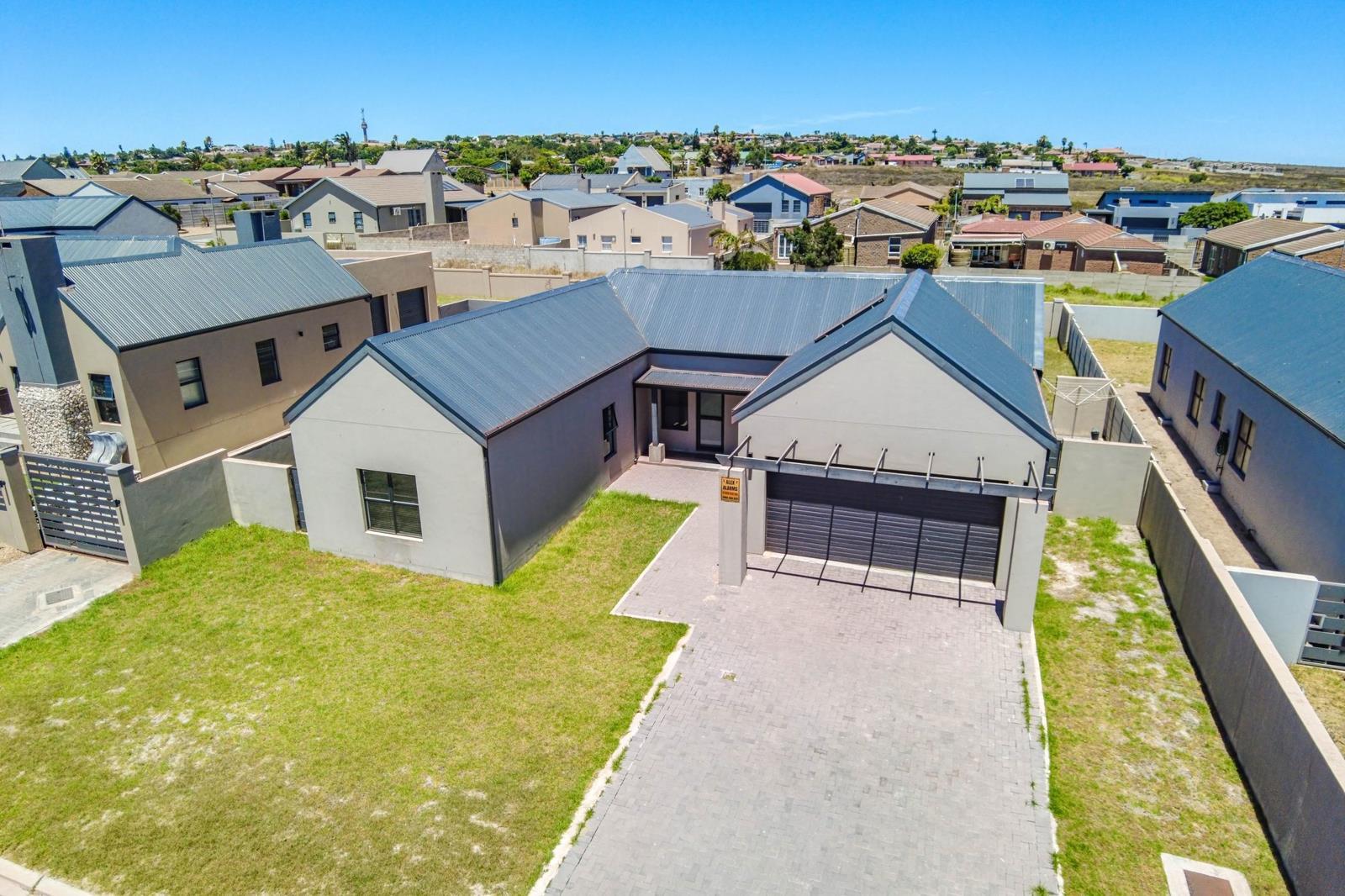3 Bedroom House in Vredenburg