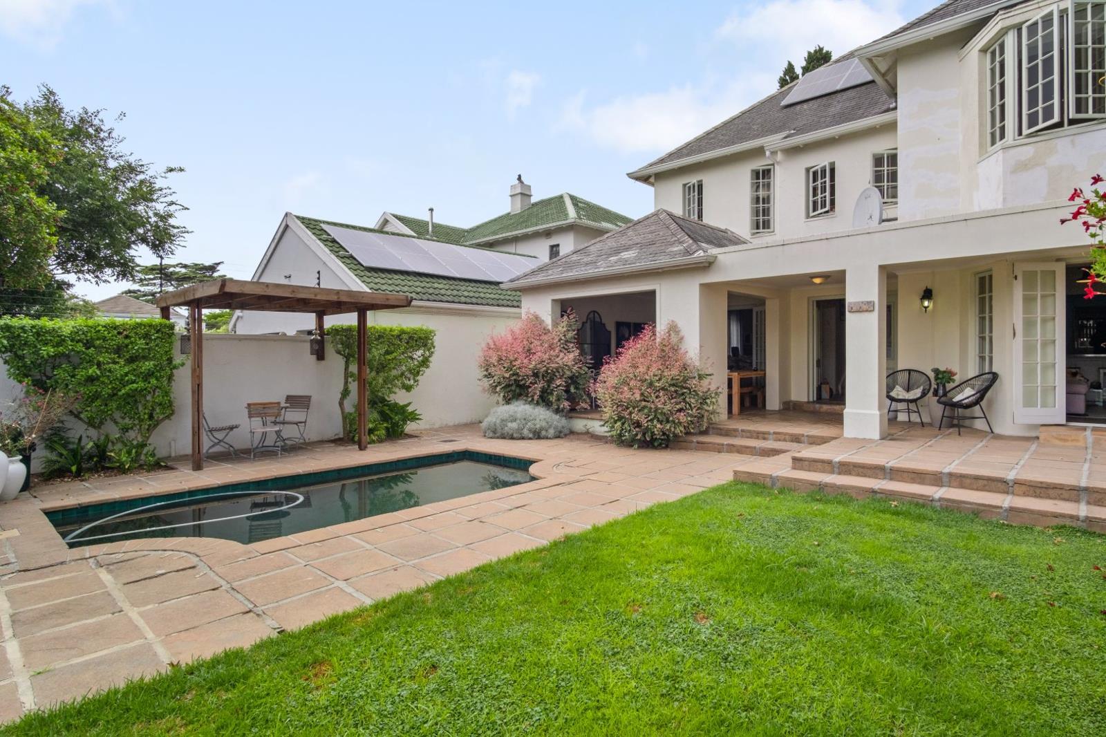 4 Bedroom House in Rondebosch