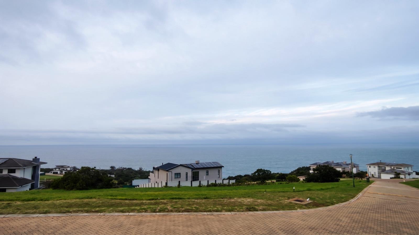 933 m² Land available in Le Grand George Golf Estate