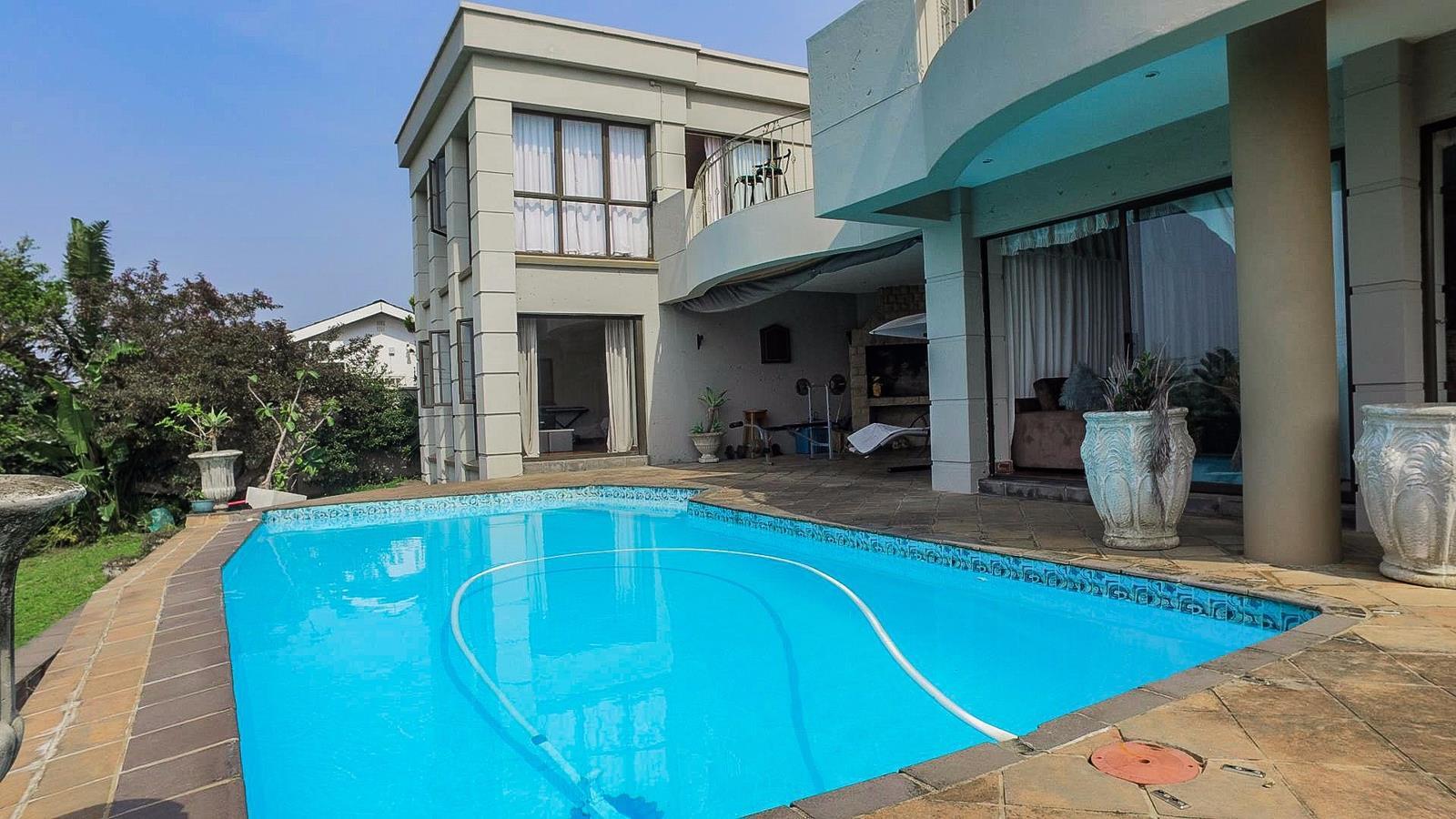 6 Bedroom House in Freeland Park
