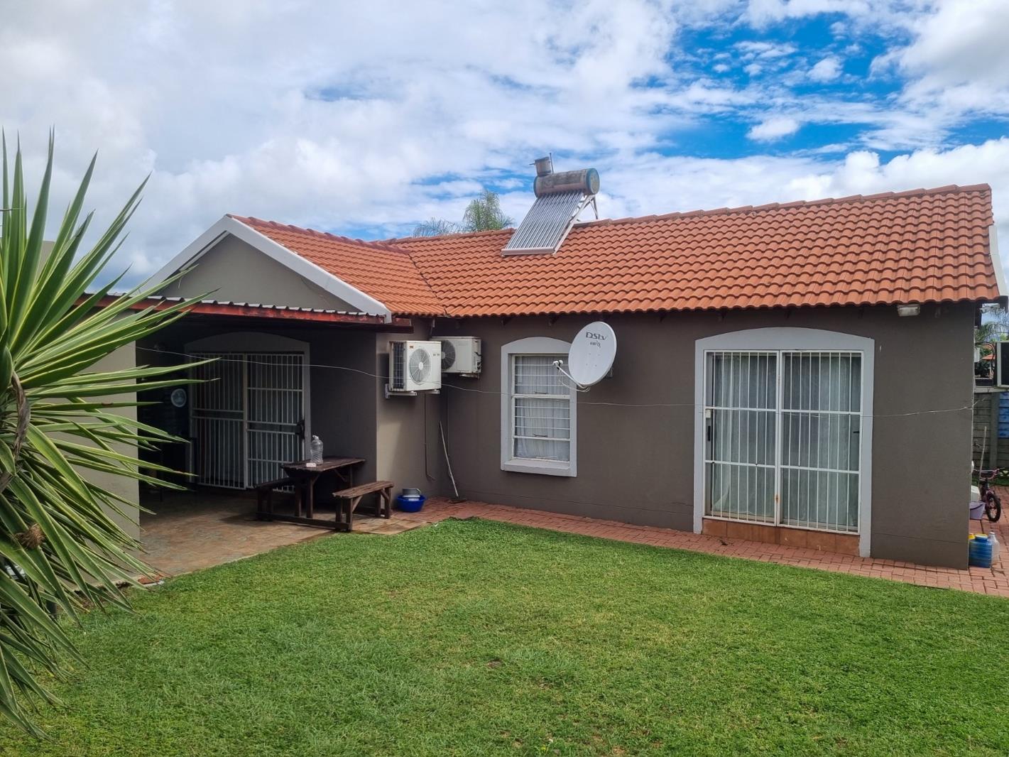 3 Bedroom Townhouse in Brits Central