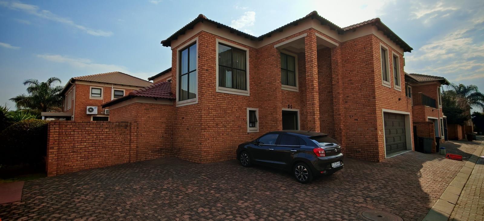 3 Bedroom Cluster in Newmarket Park