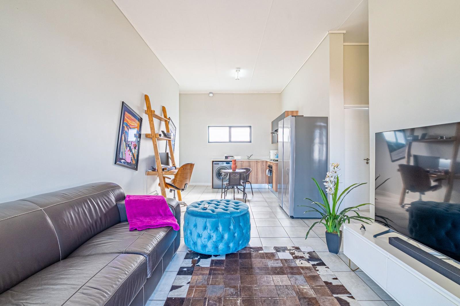 2 Bedroom Apartment in Linbro Park