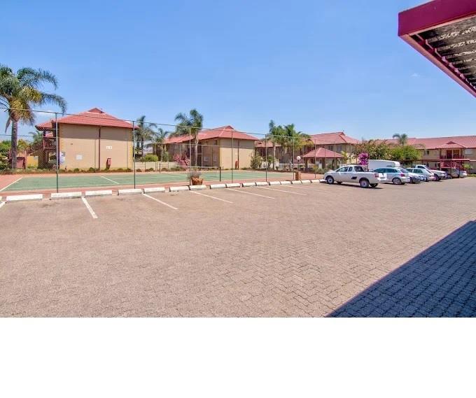 2 Bedroom Townhouse in Glen Marais