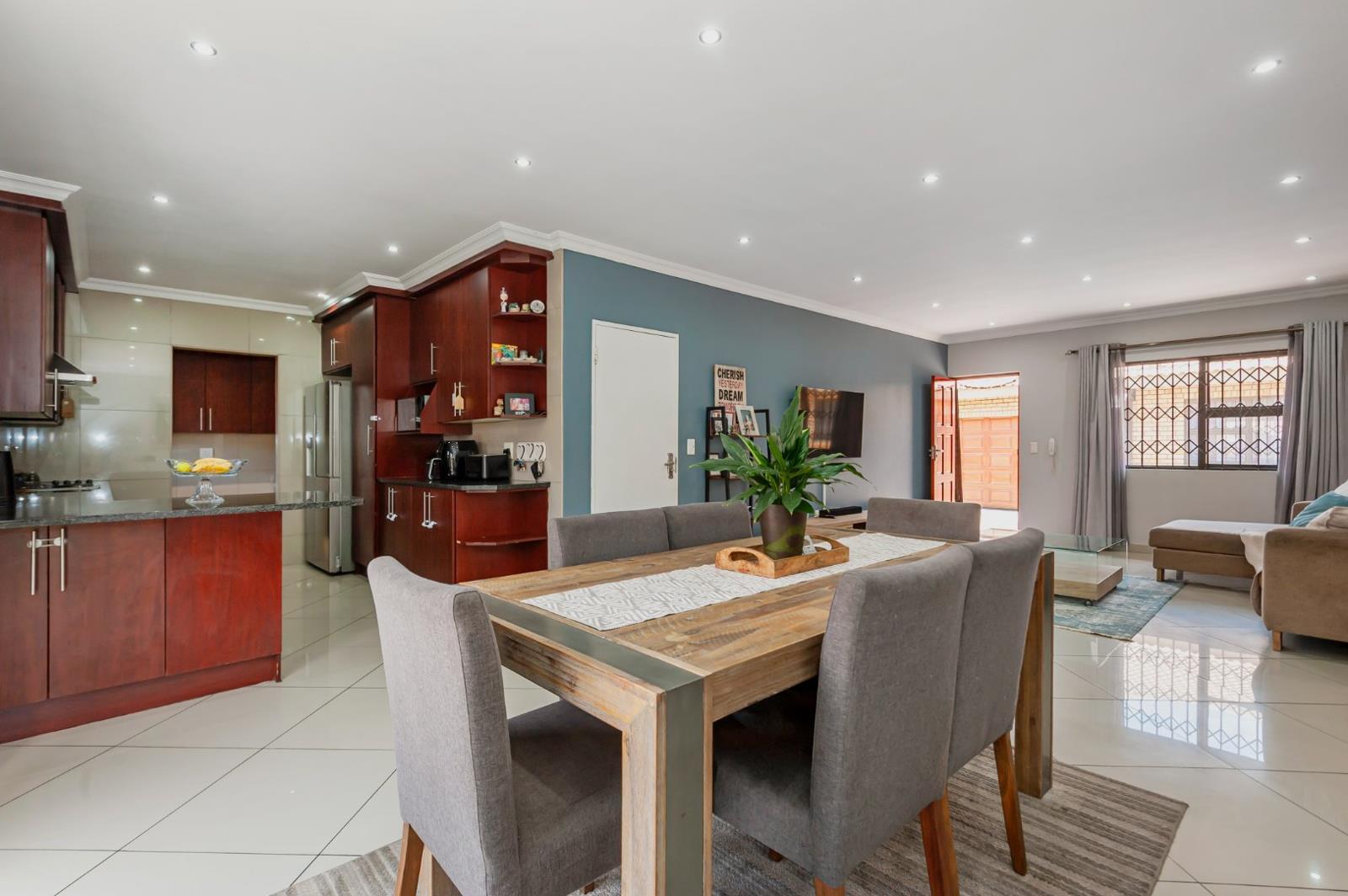3 Bedroom House in New Redruth