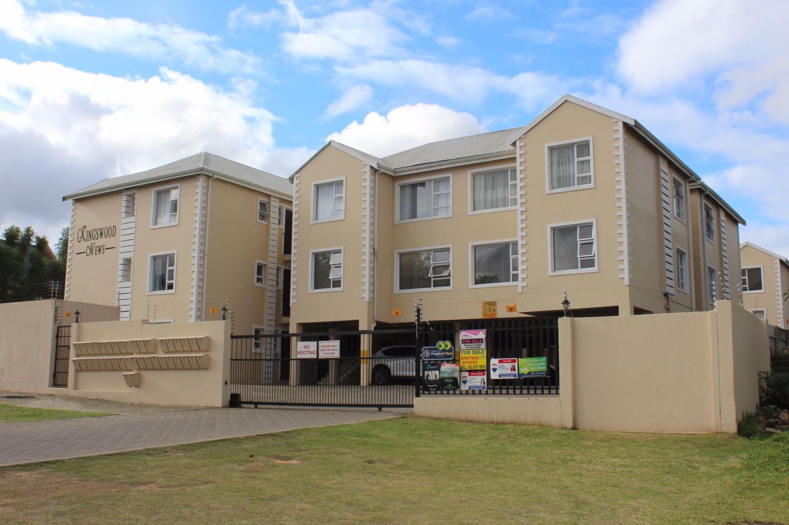 2 Bedroom Apartment in Kingswood