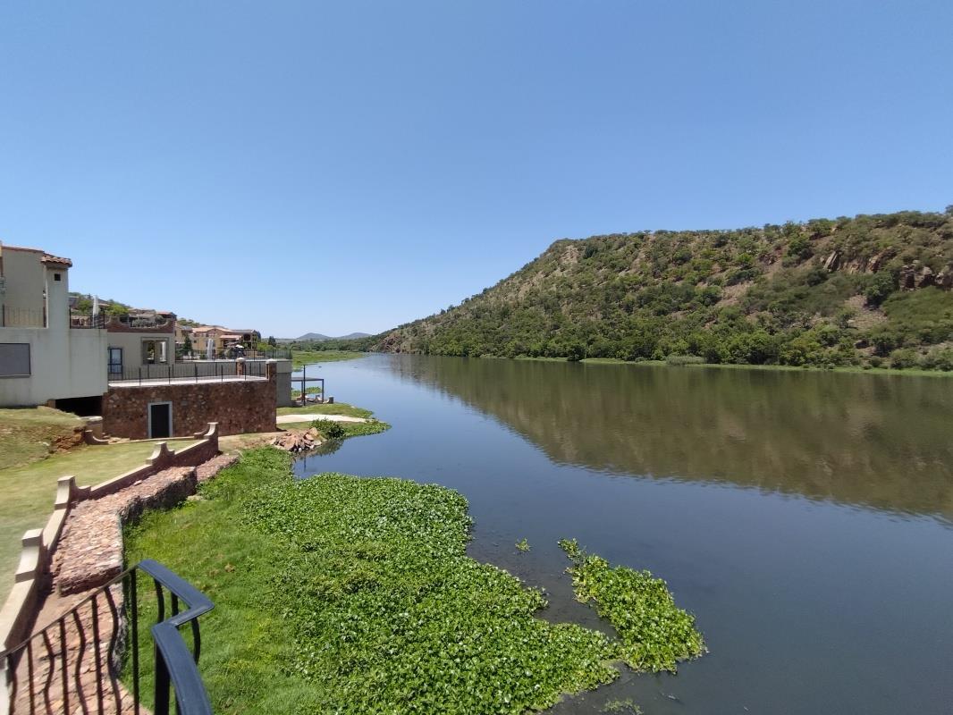 326 m² Land available in Estate D Afrique