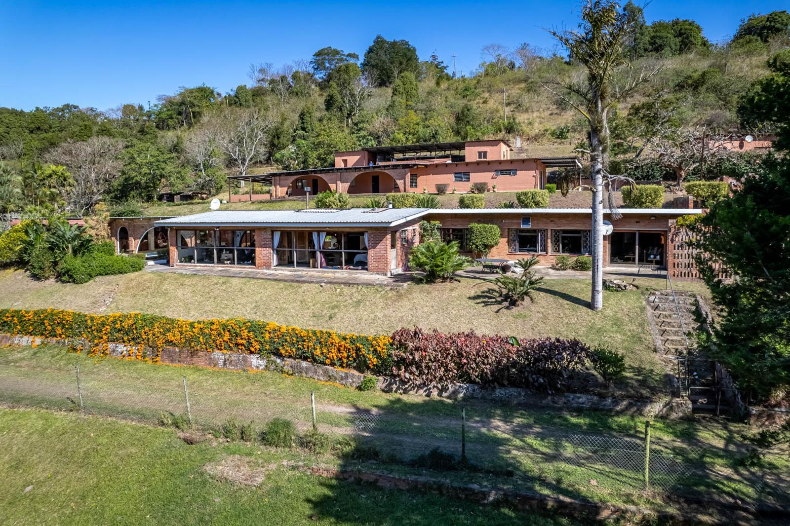 3 Bedroom House in Waterfall