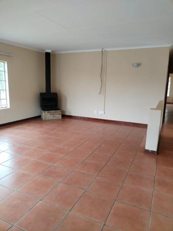 3 Bedroom Garden Cottage in Glen Austin AH