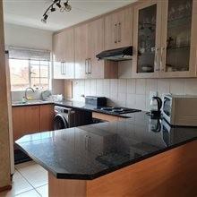 2 Bedroom House in Amberfield