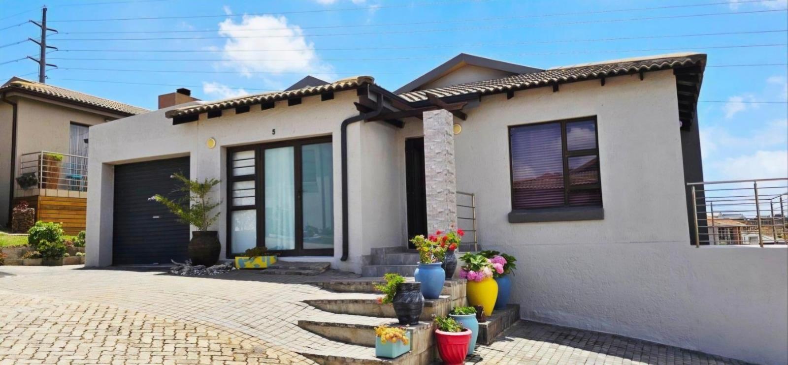 4 Bedroom Cluster in Seemeeu Park