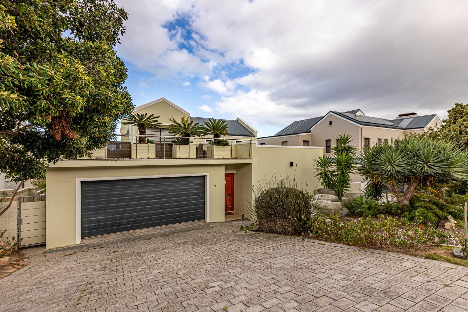 3 Bedroom House in Hemel en Aarde Valley