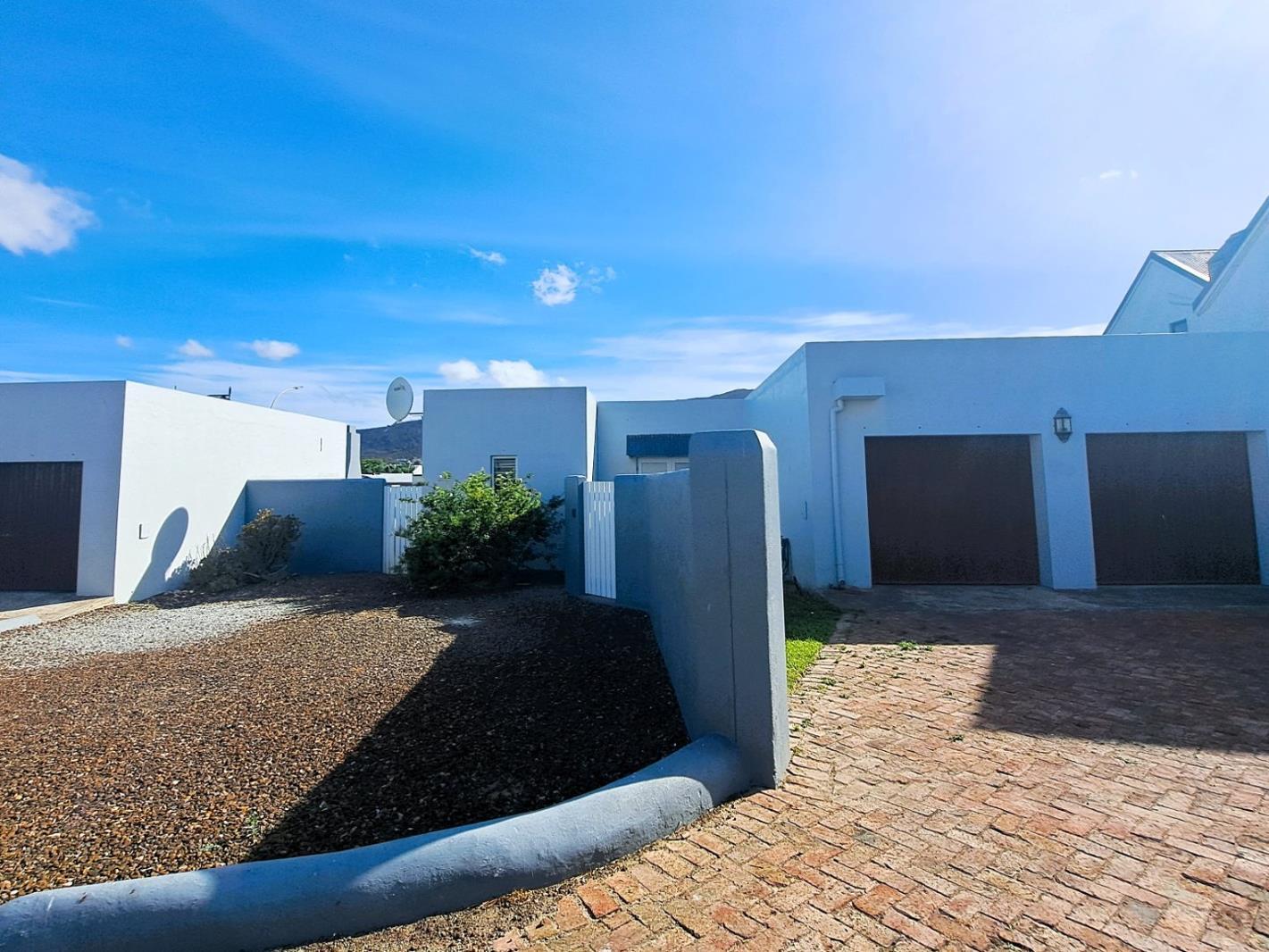 3 Bedroom House in Bredasdorp