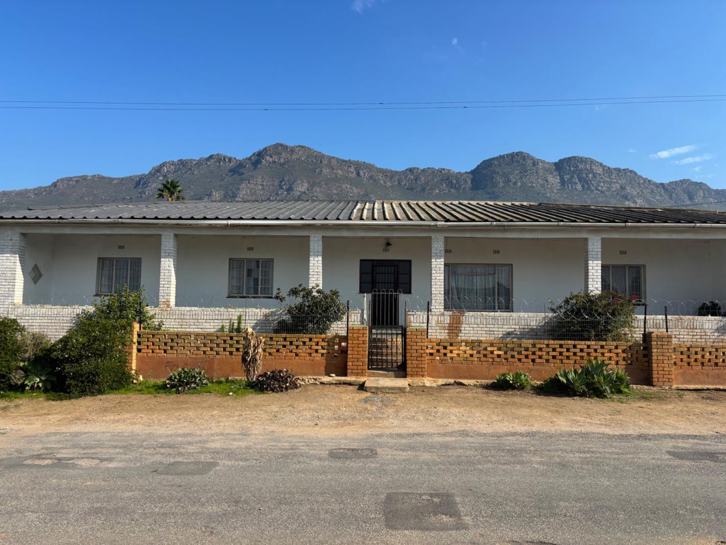 4 Bedroom House in Riebeek West