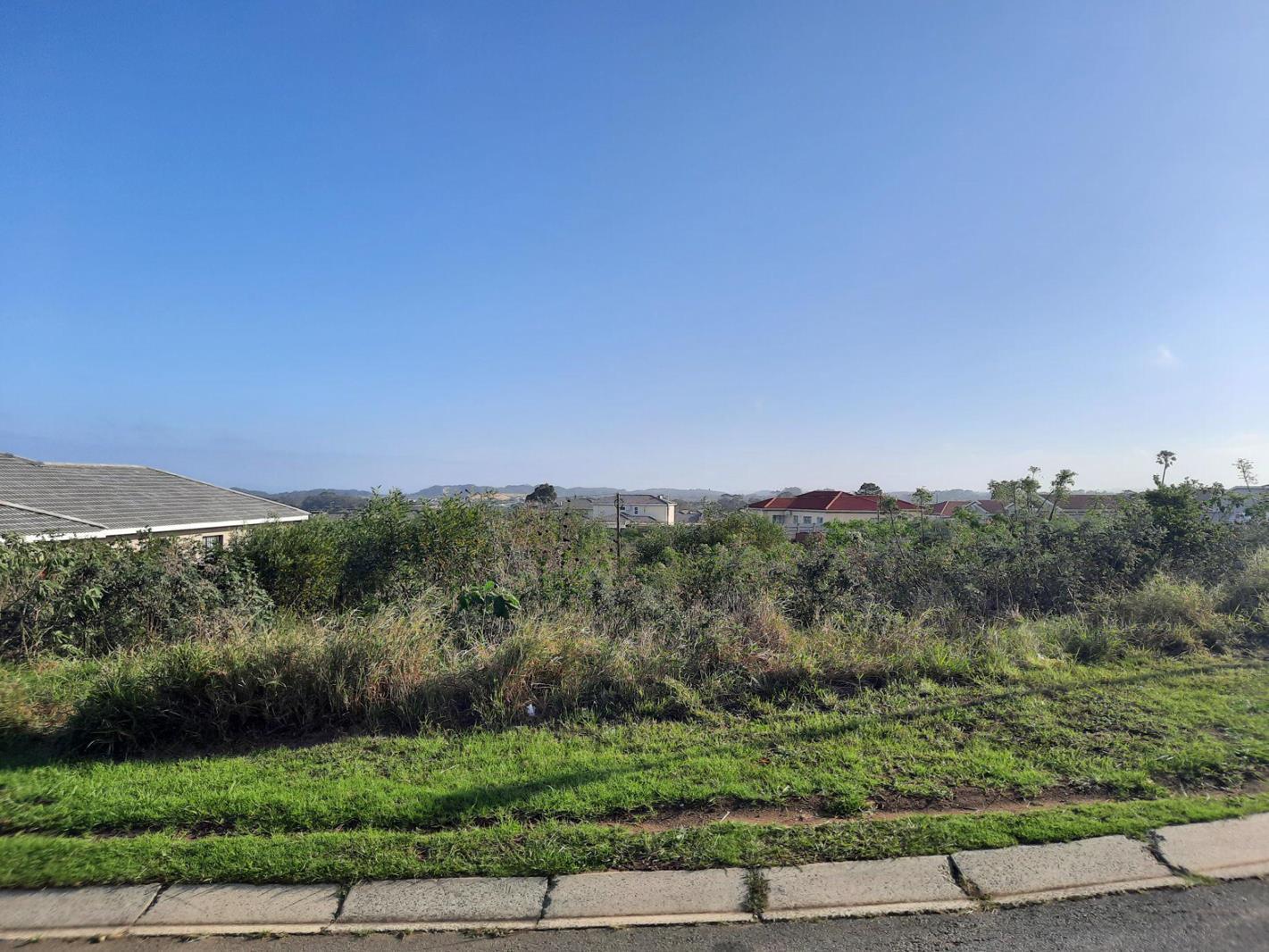 704 m² Land available in Gonubie