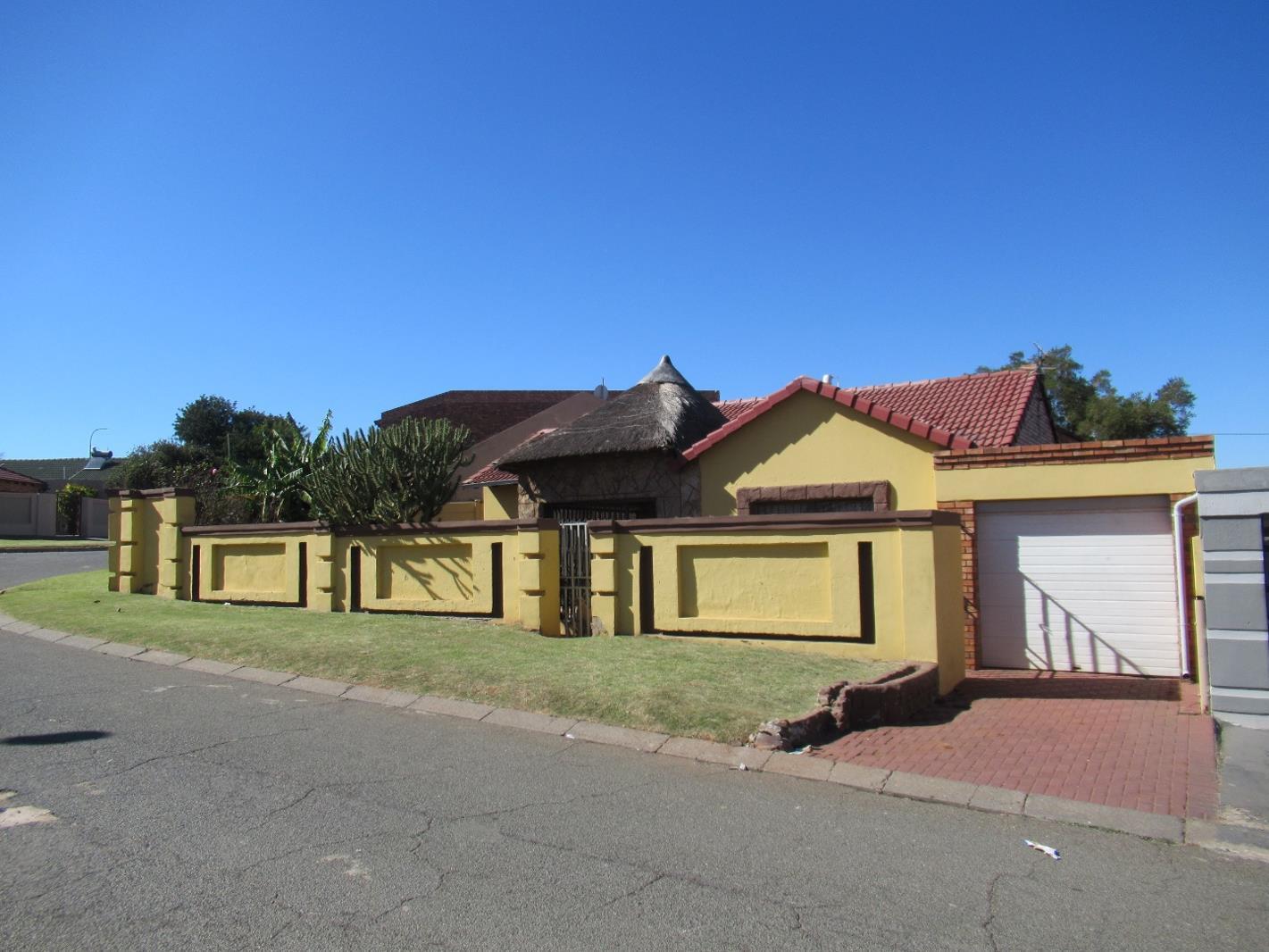 3 Bedroom House in Eldorado Park
